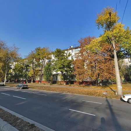 Studio On Stalevarov Near Meduniversity Zaporizhia ภายนอก รูปภาพ
