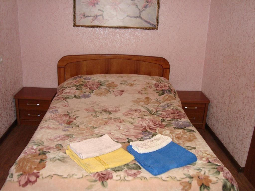 Studio On Stalevarov Near Meduniversity Zaporizhia ภายนอก รูปภาพ